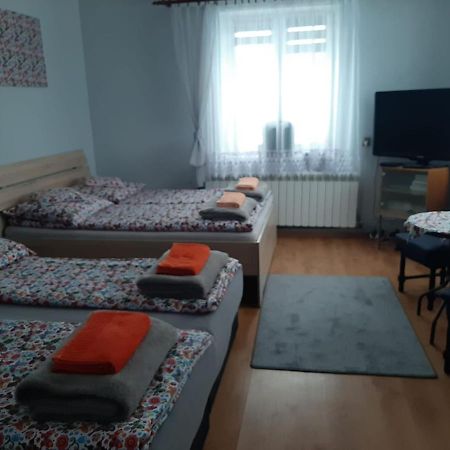 Dom Pod Mareszka Bed & Breakfast Bartne Exterior photo