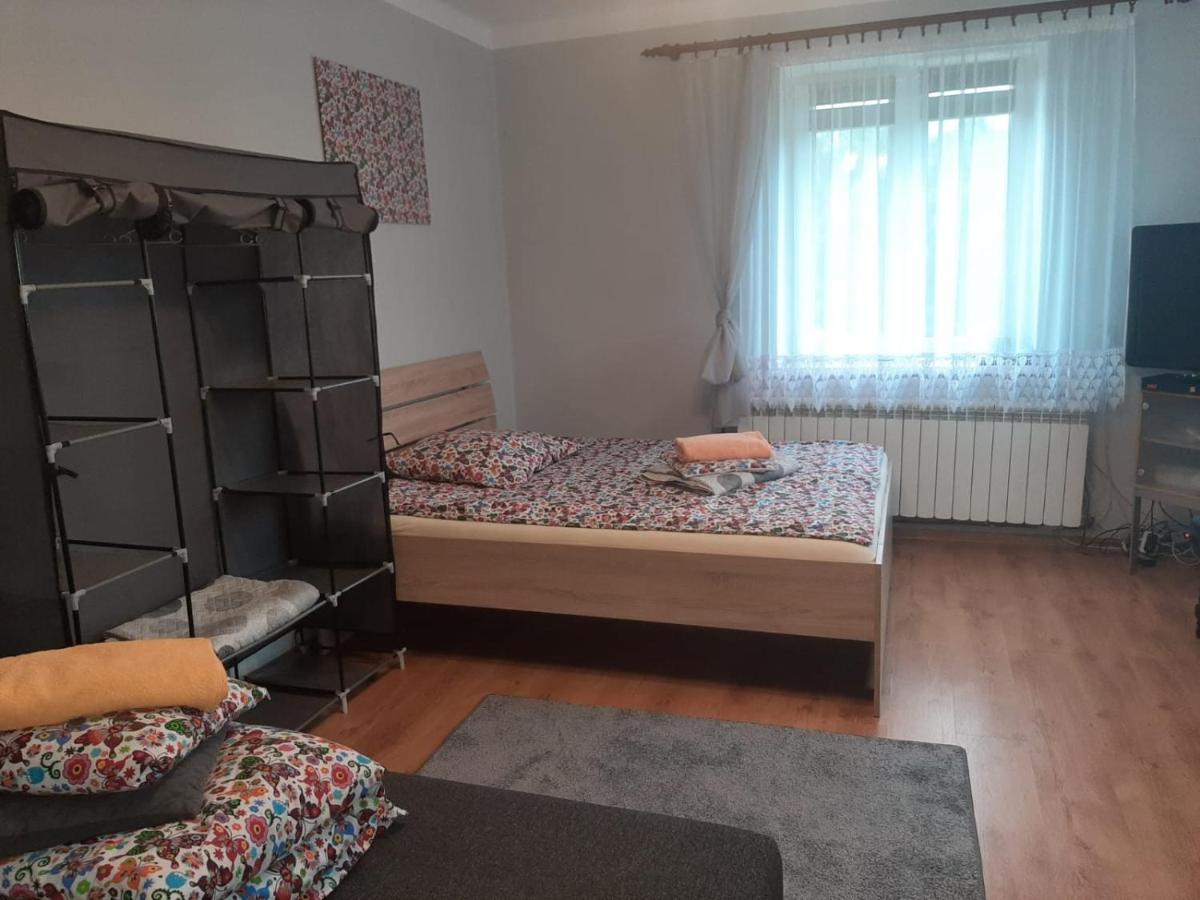 Dom Pod Mareszka Bed & Breakfast Bartne Exterior photo